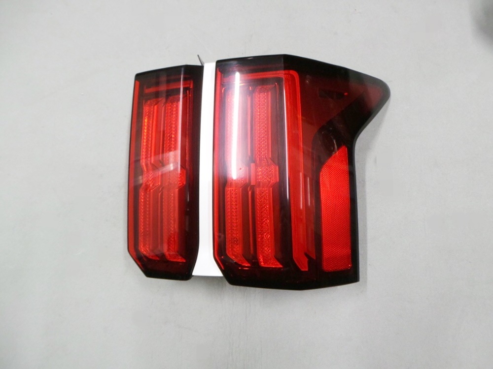 쏘렌토 MQ4 후미등(테일램프, 콤비램프, 데루등) LED 5핀-조수석 92420P2100자동차중고부품